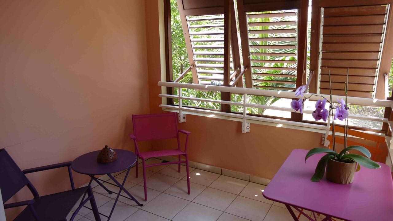 Le Kerveguen Hotel Saint-Gilles Les Bains Exterior photo
